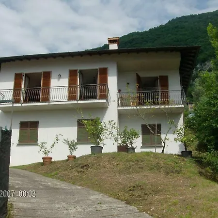 Casa Giulia Brentano Holiday home *